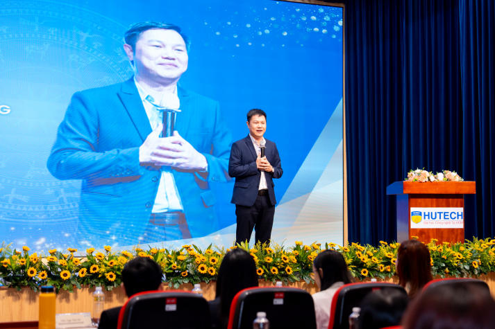 “Khai phóng - Nhân bản - Dân tộc - Hội nhập quốc tế”: bốn trụ cột cho năm học mới của Www 13Win one trang web chính thức 31