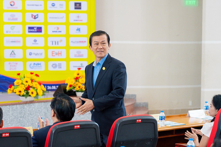 Sôi nổi 13WIN13 TECHSHOW 2023: Hơn 300 đồ án, 3.500 đầu việc và nhiều suất Www 13Win one nổ hũ giá trị 57