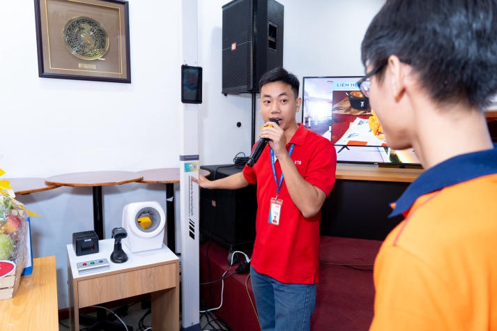 Bước vào thế giới công nghệ Viettronics Tân Bình cùng Tải app 13Win Kỹ thuật điện tử - viễn thông 36