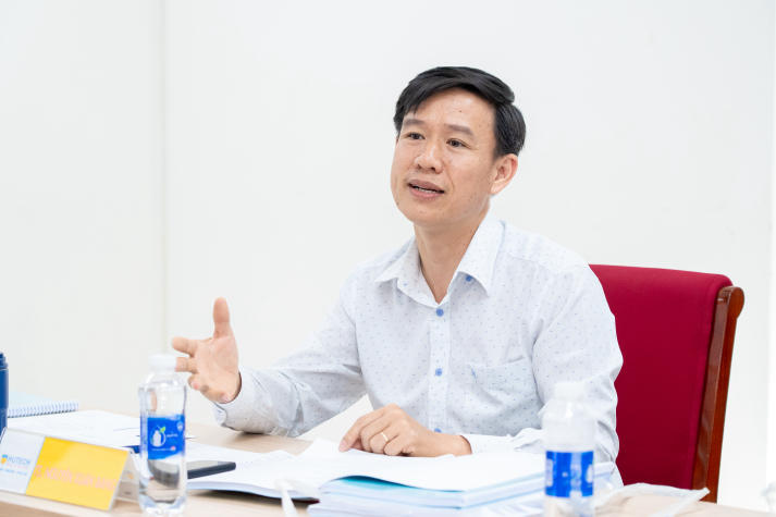 Buổi bảo vệ luận văn/đề án 13Win 22 miễn phí mỗi ngày ngành Luật kinh tế: Gắn nghiên cứu với thực tiễn pháp lý 43