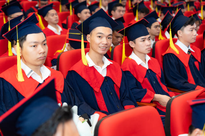 Người đẹp Hoa hậu Hoàn vũ Việt Nam 2015 truyền cảm hứng trong Lễ 13Win13 link đăng nhập 13WIN13 122
