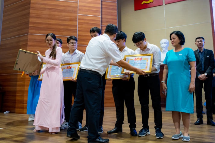 13Win 21 link không chặn 13WIN13 đạt nhiều thành tích ấn tượng tại Giải thưởng 13Win 21 link không chặn Nghiên cứu Khoa học Euréka năm 2023 140