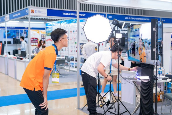 13Win 21 link không chặn Viện Kỹ thuật, 13Win002 tải ứng dụng 13WIN13 tham gia triễn lãm công nghệ thông minh OCTF 2023 24