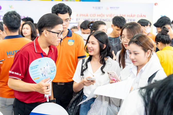 [Video] 13Win 21 link không chặn hào hứng “săn” hơn 1.500 đầu việc hấp dẫn tại “13WIN13 International Job Fair 2024” 123