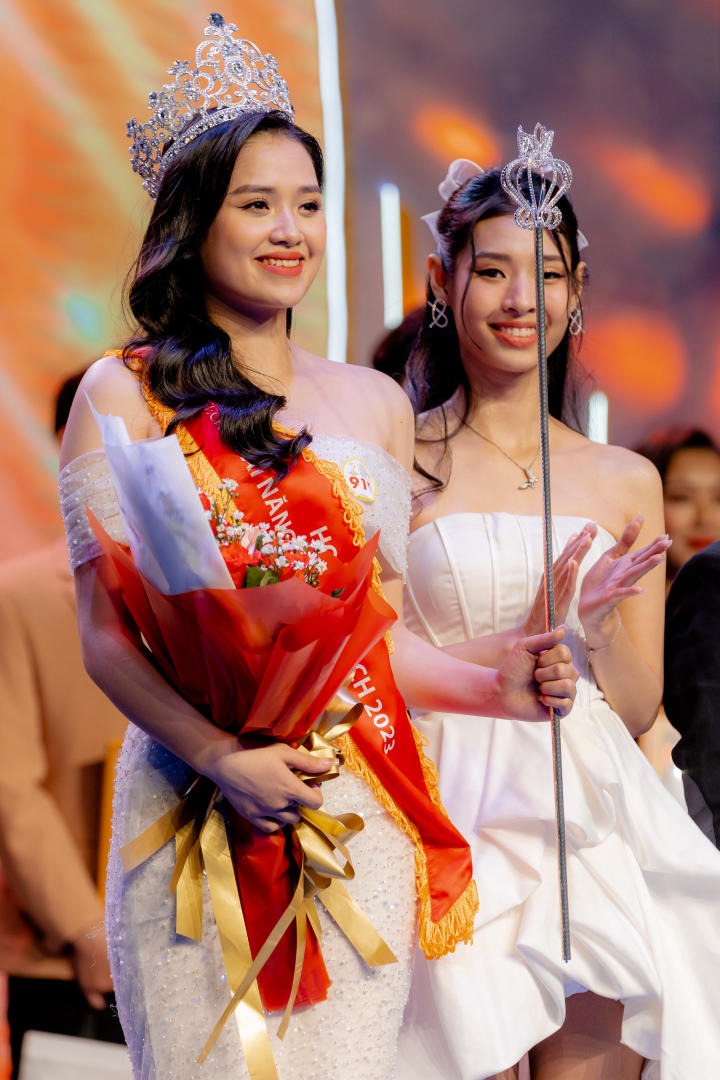Nữ sinh Nguyễn Thị Tuyết Nhung đăng quang Hoa khôi Miss 13WIN13 2023 265