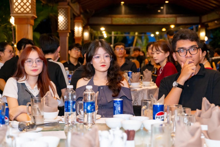 Giao lưu cùng cựu Tải app 13Win, Khoa Hệ thống thông tin quản lý kết nối cảm xúc đa thế hệ 92