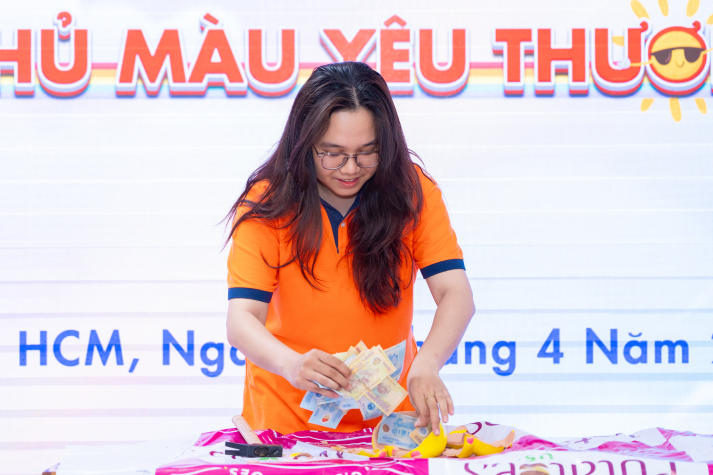 Khoa Quản trị 13Win002 Truy cập link - Nhà hàng - Khách sạn lan tỏa yêu thương qua từng chú heo đất 30
