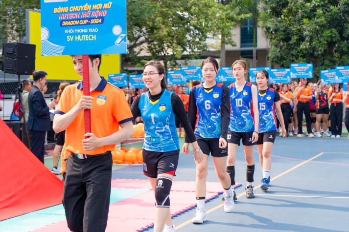 [Video] Đội chủ nhà giành ngôi vô địch Giải Bóng chuyền hơi nữ 13WIN13 mở rộng năm 2024 - Dragon Master Cup 21