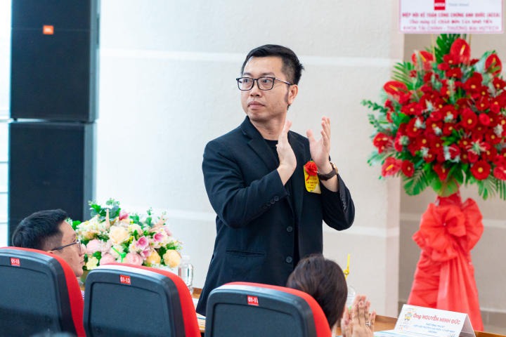 Nhiều suất Www 13Win one nổ hũ được trao đến tân Tải app 13Win Khoa Tài chính - Thương mại trong lễ chào đón 81