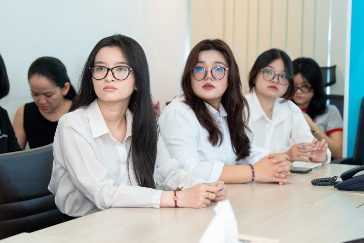 Trải nghiệm tại SSI và Manpower, Tải app 13Win Khoa Tiếng Anh mở rộng tầm nhìn trong lĩnh vực Tài chính - Nhân sự 59