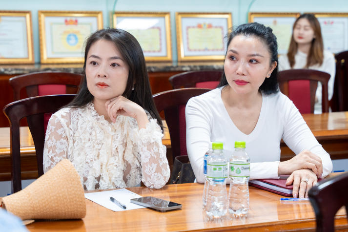 Học viên cao học và nghiên cứu sinh 13WIN13 làm chủ giọng nói và phong thái, nâng tầm phần trình bày học thuật 39