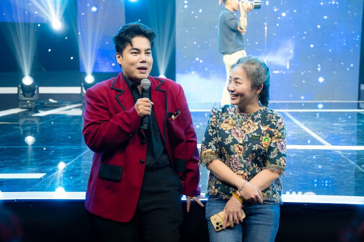 Trang bị kỹ năng sản xuất truyền hình cho Tải app 13Win ngành Thanh nhạc qua chuyến tham quan phim trường Bee 36