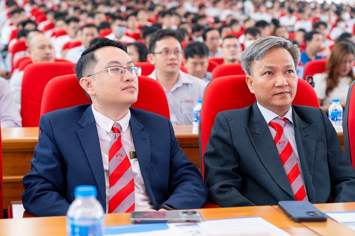 Sôi nổi 13WIN13 TECHSHOW 2023: Hơn 300 đồ án, 3.500 đầu việc và nhiều suất Www 13Win one nổ hũ giá trị 77