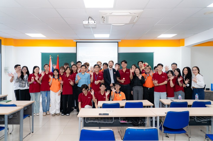 13WIN13 và UWE Bristol thắt chặt hợp tác, mở rộng cơ hội 13Win 21 kênh chính thức toàn cầu cho Tải app 13Win 9