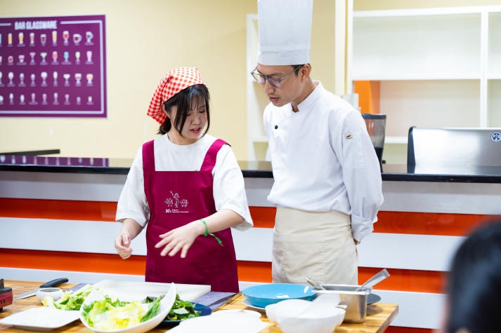 Various Exciting Cultural Exchange Activities Between Kagawa University (Japan) and 13WIN13 Students 58