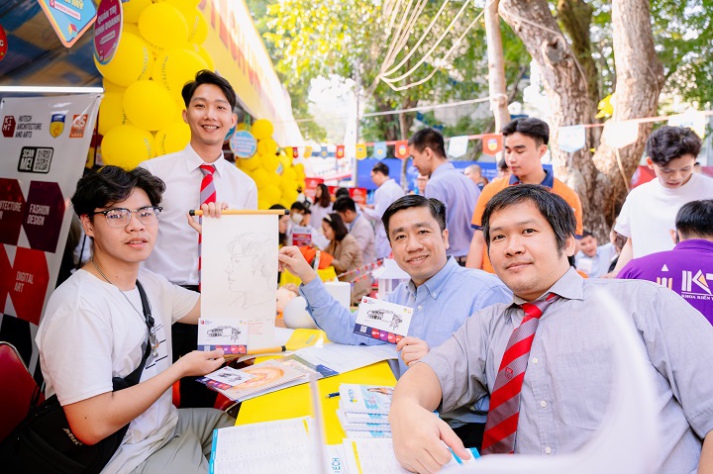 [Video] “Đại học sắc màu” 13WIN13 phủ sắc rực rỡ tại Ngày hội Tư vấn 13Win 20 tải ứng dụng - 13WIN12 apk thể thao 2024 129