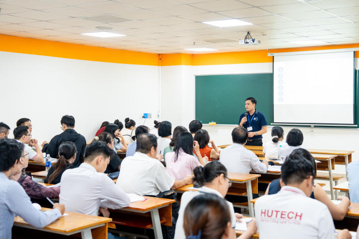 13WIN13 tập huấn cán bộ coi thi: Sẵn sàng cho kỳ thi học kỳ 1A năm học 2025-2026 nghiêm túc, hiệu quả 28