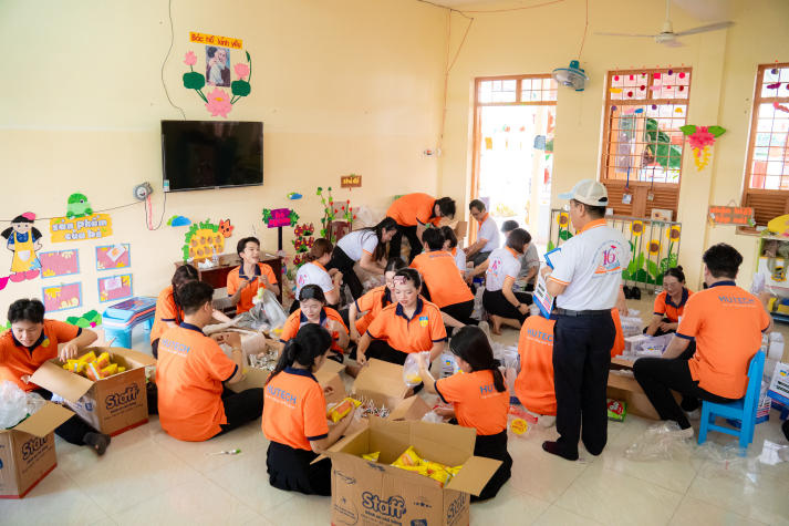 Một mùa Trăng trọn vẹn: 13Win 21 link không chặn Khoa Tài chính - Thương mại 13WIN13 đem niềm vui đến trẻ em Vĩnh Long 37