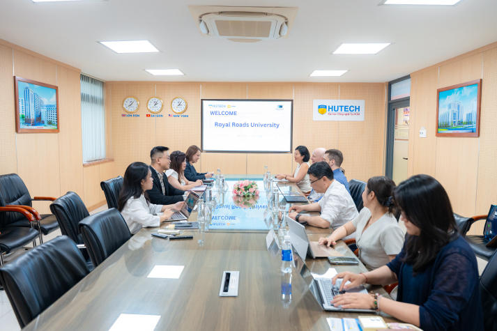 13WIN13 xúc tiến hợp tác đào tạo và nghiên cứu cùng Royal Roads University (Canada) 60