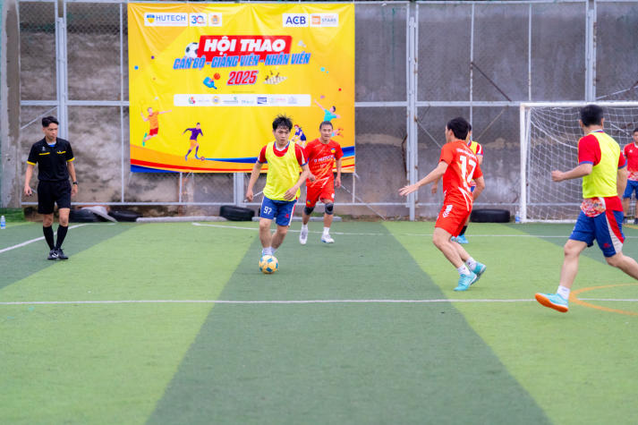 [Hội thao CB-GV-NV 13WIN13 2025]: Bóng đá nam khép lại vòng bảng, lộ diện những tấm vé vào Tứ kết 9