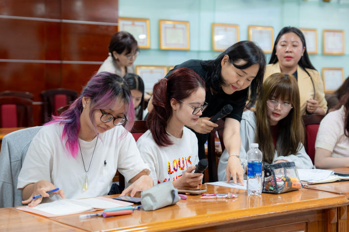 13Win 21 link không chặn Khoa Hàn Quốc học nâng cao kỹ năng viết tiếng Hàn qua tọa đàm học thuật 81