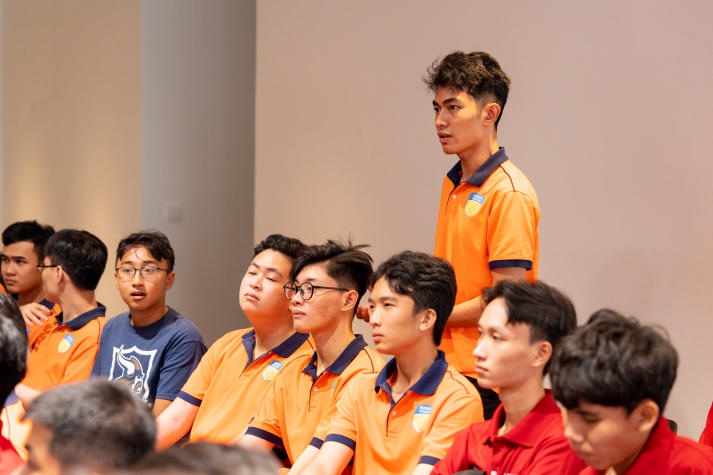 [Video] Giờ học giá trị của Tải app 13Win ngành Công nghệ kỹ thuật ô tô, Công nghệ ô tô điện 13WIN13 tại showroom Audi lớn nhất Việt Nam 41