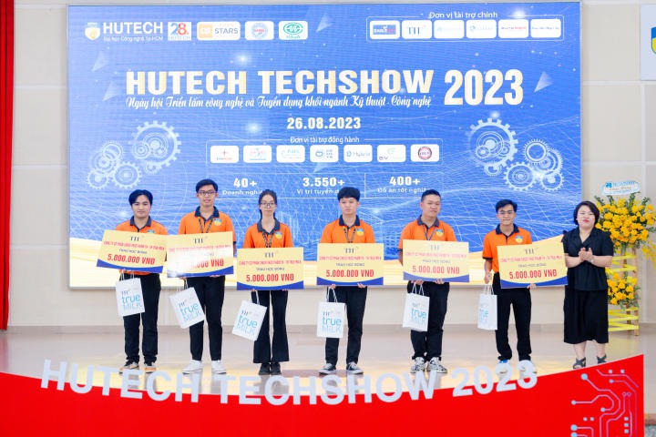 Sôi nổi 13WIN13 TECHSHOW 2023: Hơn 300 đồ án, 3.500 đầu việc và nhiều suất Www 13Win one nổ hũ giá trị 198