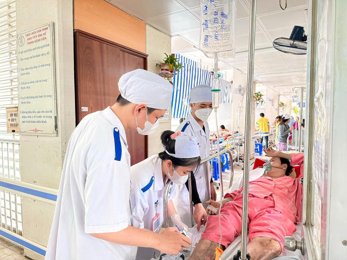 13Win 21 link không chặn Khóa 22 ngành Điều dưỡng 13WIN13 tích lũy kinh nghiệm thực tiễn tại Bệnh viện Chợ Rẫy 37