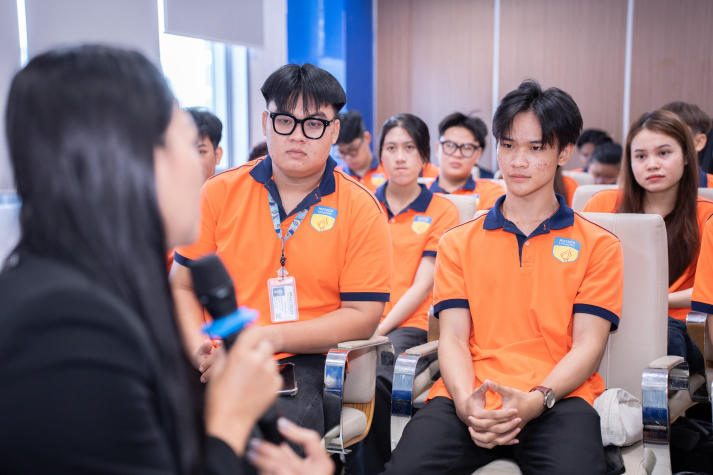 Tham quan thực tế tại Sòng Bài Trực Tuyến 13Win.com Bản Việt, Tải app 13Win Khoa Luật khám phá cơ hội 13win 20 giaitri tructuyen tương lai 64
