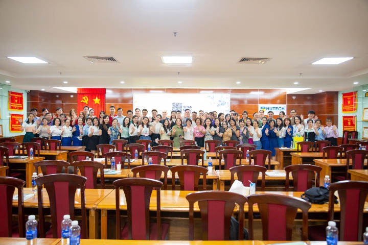 Cán bộ - Giảng viên - Nhân viên 13WIN13 nâng cao kỹ năng soạn thảo văn bản hành chính cùng chuyên gia 104