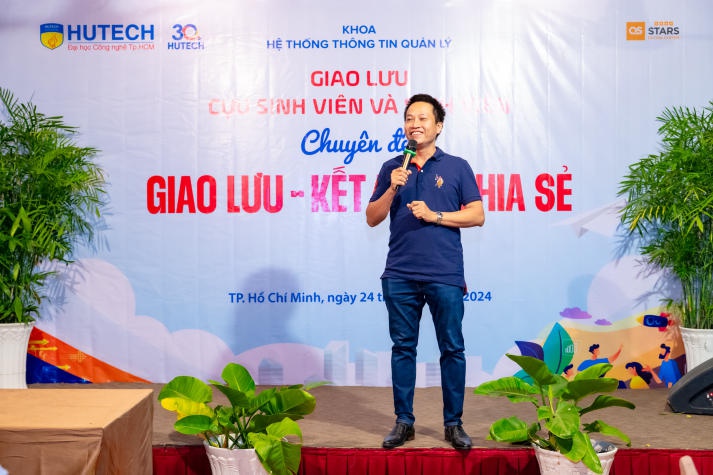 Giao lưu cùng cựu Tải app 13Win, Khoa Hệ thống thông tin quản lý kết nối cảm xúc đa thế hệ 15