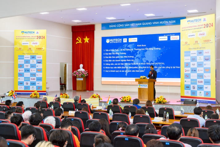 [Video] 13Win 21 link không chặn hào hứng “săn” hơn 1.500 đầu việc hấp dẫn tại “13WIN13 International Job Fair 2024” 42