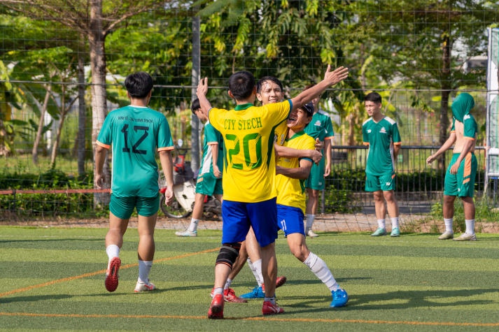 Lộ diện đội Vô địch “Giải bóng đá giao lưu Cựu 13Win 21 link không chặn 13WIN13 và Lãnh đạo các Doanh nghiệp” năm 2024 159
