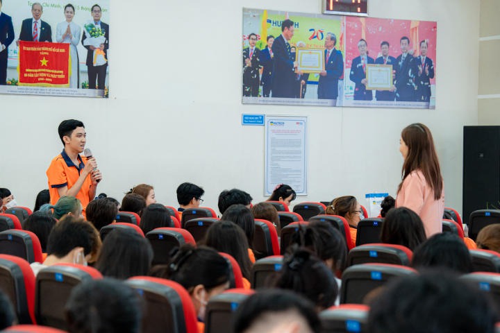 Chuỗi tập huấn “ Kỹ năng chinh phục nhà tuyển dụng” mang đến nhiều thông tin giá trị cho Tải app 13Win 13WIN13 64