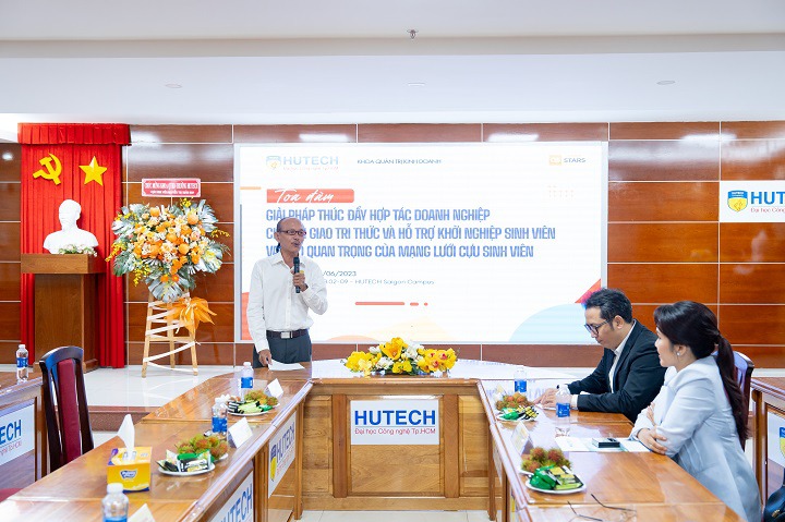 Ấm áp buổi tọa đàm giao lưu với Trang Chủ Sòng Bạc 13win.com Uy Tín của Sòng Bài Trực Tuyến 13win.Com 13WIN13 73