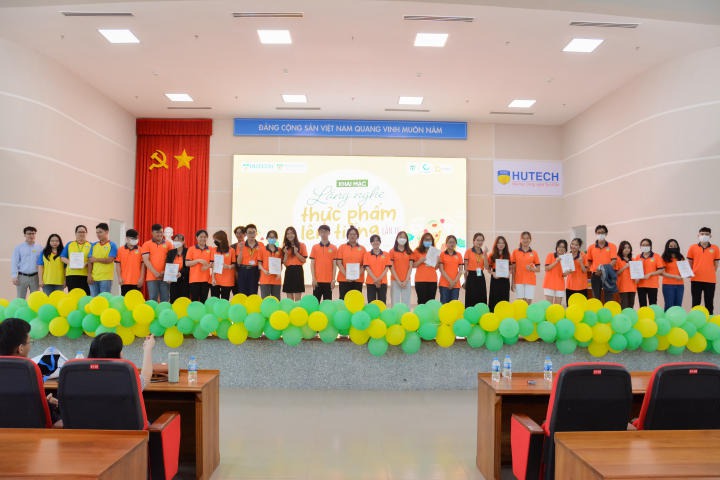 Cuộc thi Lắng nghe thực phẩm lên tiếng lần IX thu hút hơn 70 đội thi đến từ các trường Đại học và THPT toàn TP.HCM 71