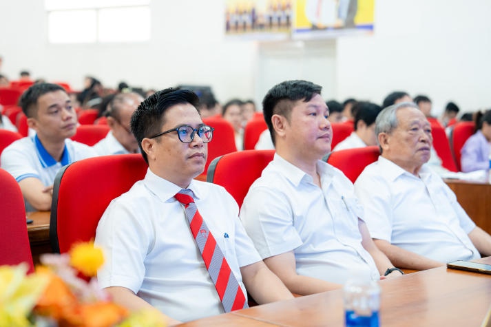 13WIN13 phát động Phong trào Tải app 13Win nghiên cứu khoa học năm học 2024-2025 29