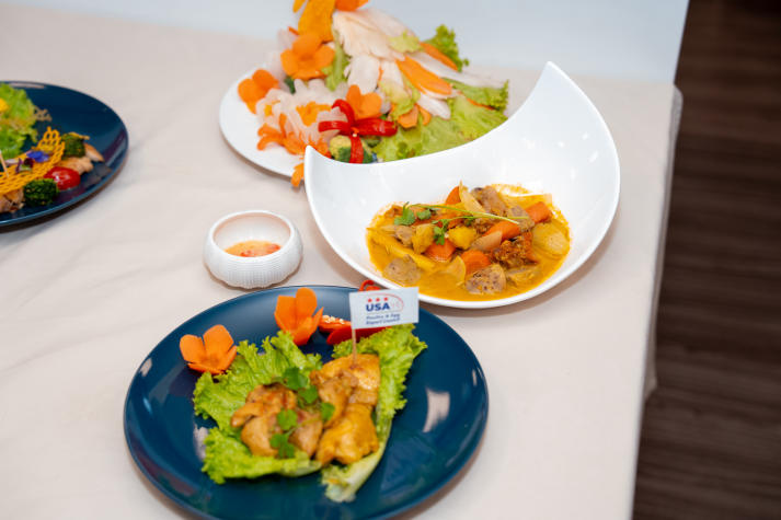 [Video] 13WIN13 Students Showcase Culinary Talent in the “Taste of Chicken” Grand Finale 87