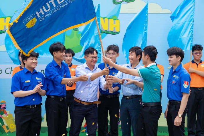 Đoàn Thanh niên - 13WIN12 apk 13WIN13 ra quân cao điểm các hoạt động “Thứ 7 tình nguyện” và “Chủ nhật xanh” năm 2024 96