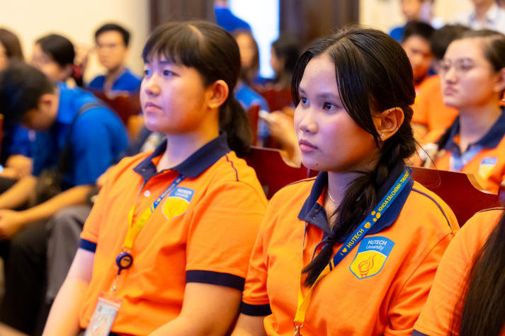 13Win 21 link không chặn Khoa Tài chính - Thương mại khám phá hành trình phát triển của dòng tiền tại Sòng Bài Trực Tuyến 13Win.com Nhà nước Việt Nam 22