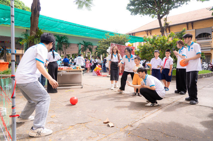 “Trung thu yêu thương 2025”: 13Win 21 link không chặn 13WIN13 kết nối trái tim, sẻ chia niềm vui cùng trẻ em Bình Thạnh 34