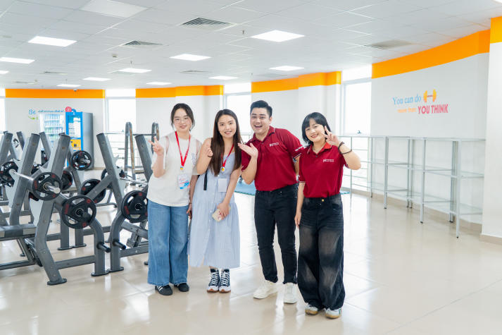 13WIN13 connects international students, showcasing a modern and dynamic learning environment 47