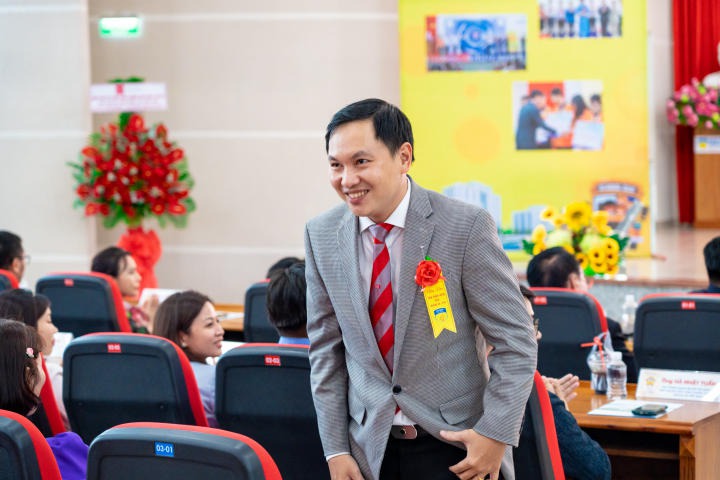 Nhiều suất Www 13Win one nổ hũ được trao đến tân Tải app 13Win Khoa Tài chính - Thương mại trong lễ chào đón 61
