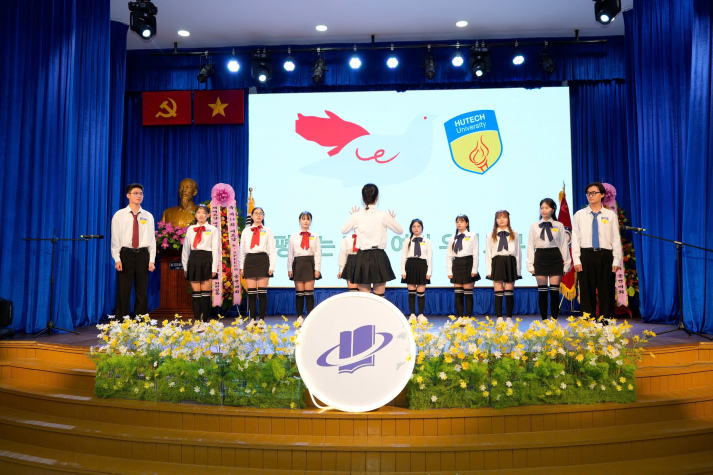 Korean Studies students earn top honors at K-SPEECH Vietnam, set to compete in South Korea 13