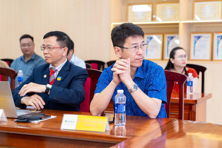 Xây dựng cộng đồng Trang Chủ Sòng Bạc 13win.com Uy Tín Sau Đại học 13WIN13: Kết nối tri thức, lan tỏa giá trị nhân văn 56