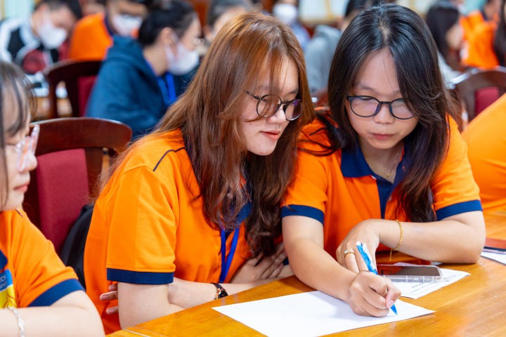 13Win 21 link không chặn khóa 2023 Khoa Tài chính - Thương mại tìm hiểu về nghiên cứu khoa học 71