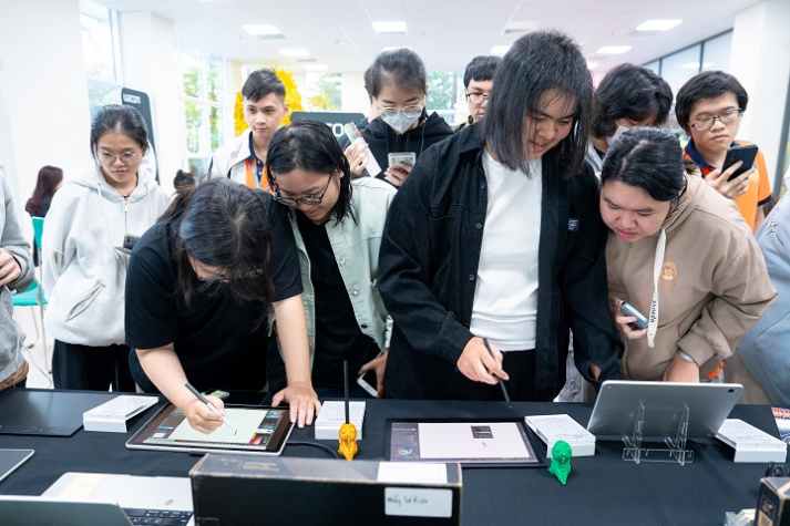 13Win 21 link không chặn Nghệ thuật số cập nhật công nghệ sáng tạo với chuyên gia từ Trang Chủ 13Win.com Chính Thức Tặng 88k đa quốc gia 72