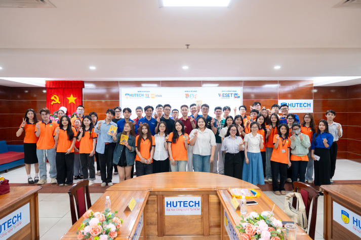 [Video] WE-Speak 2026: 13Win 21 link không chặn Khoa Tiếng Anh rèn tư duy, làm chủ cảm xúc, tạo kết nối 120