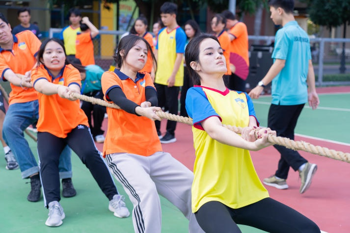 Gen Z Sòng Bài Trực Tuyến 13win.Com 13WIN13 "cháy" hết mình tại Hội thao 62