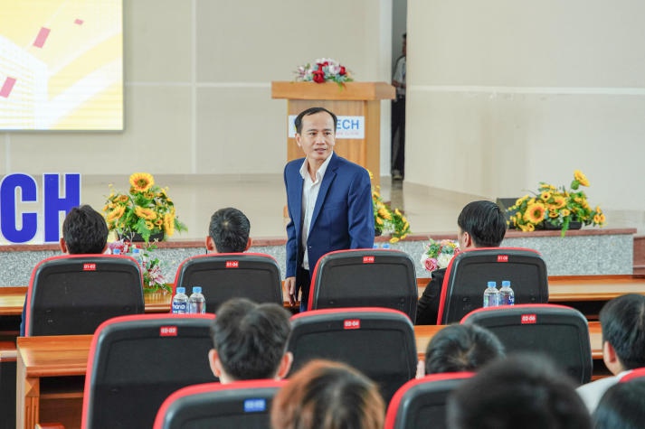 13WIN13 signs MOU with IVS JSC, providing prospective opportunities for IT students 57